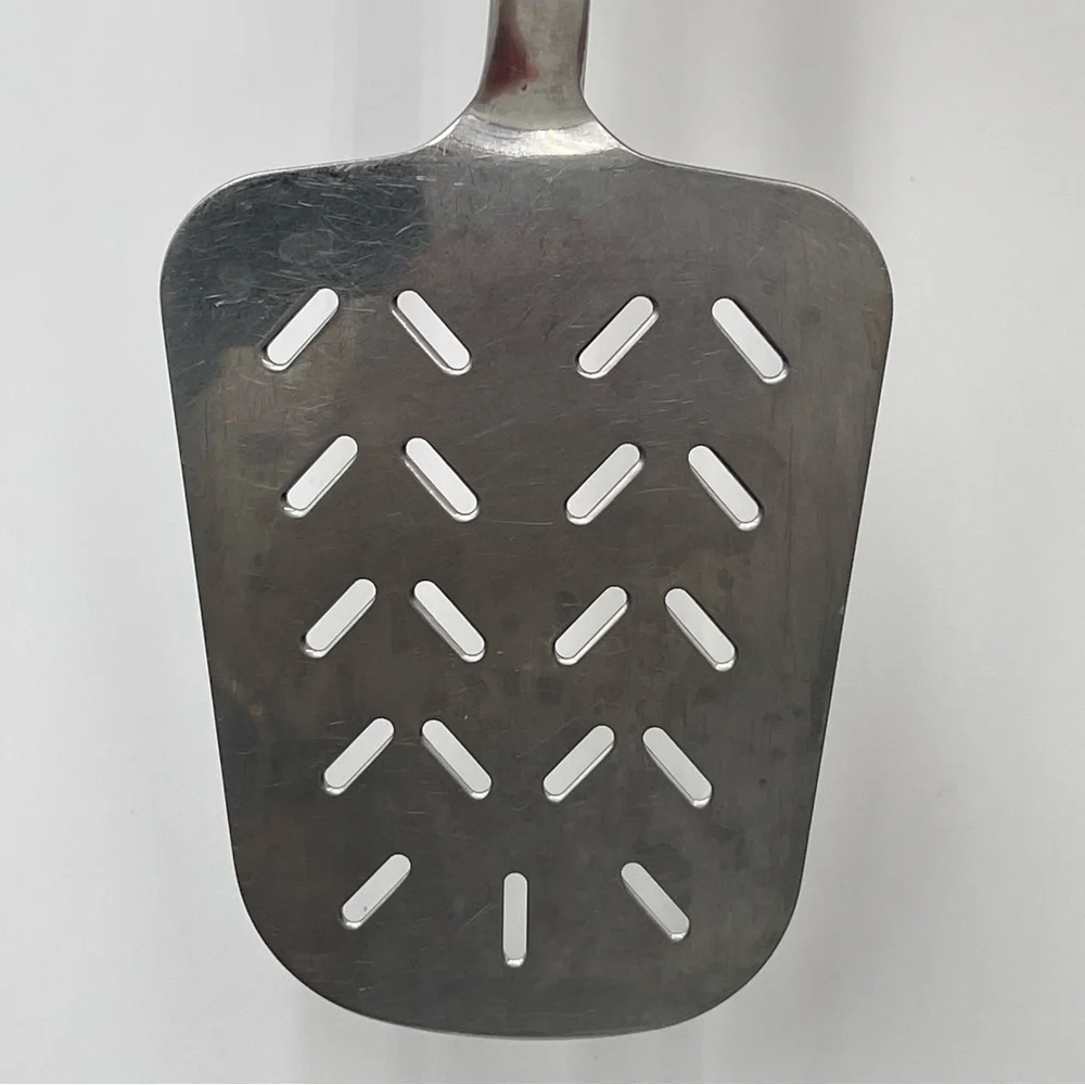 LE CREUSET Stainless Steel Slotted Large Spatula Hanging Discontinued - Picture 5 of 6